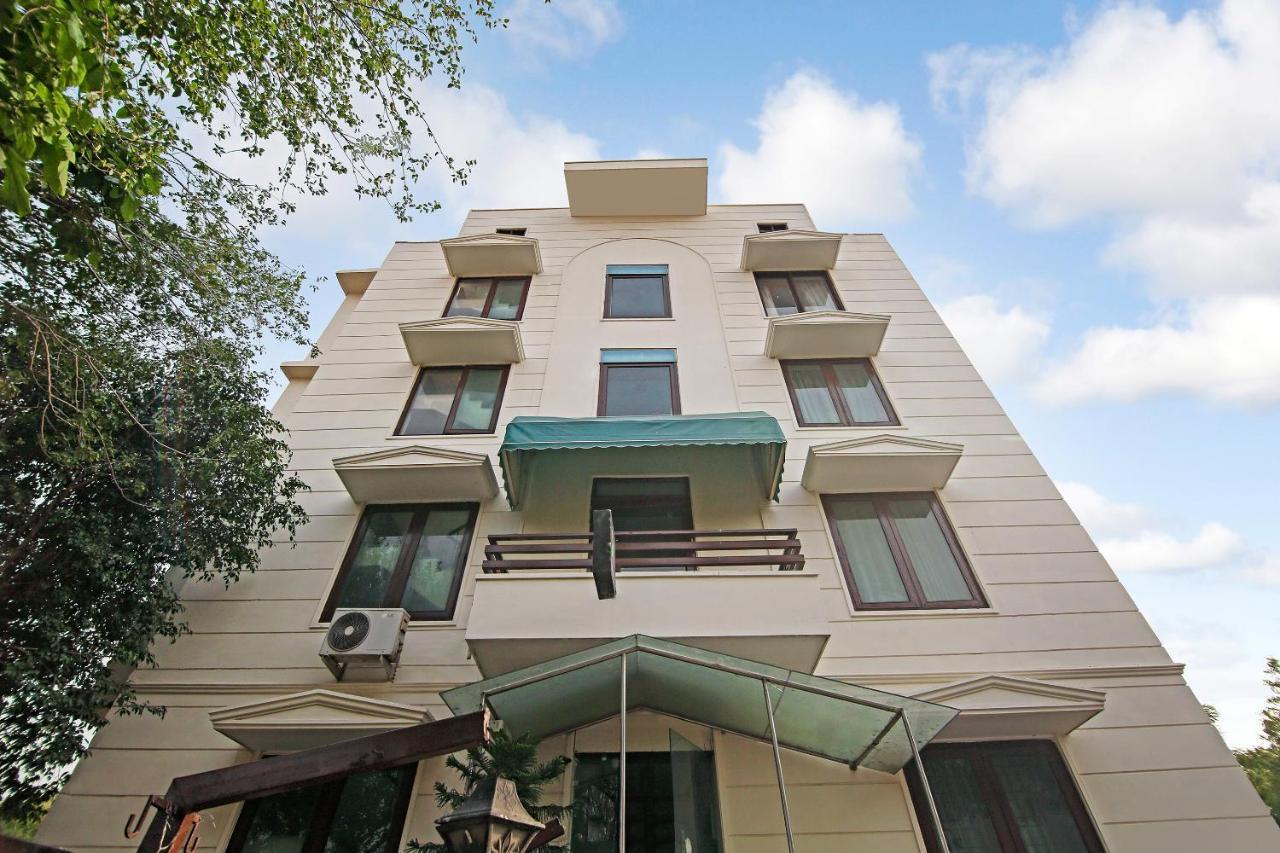 Capital O Tipsyy Near Aravali Biodiversity Park Gurgaon Exterior photo