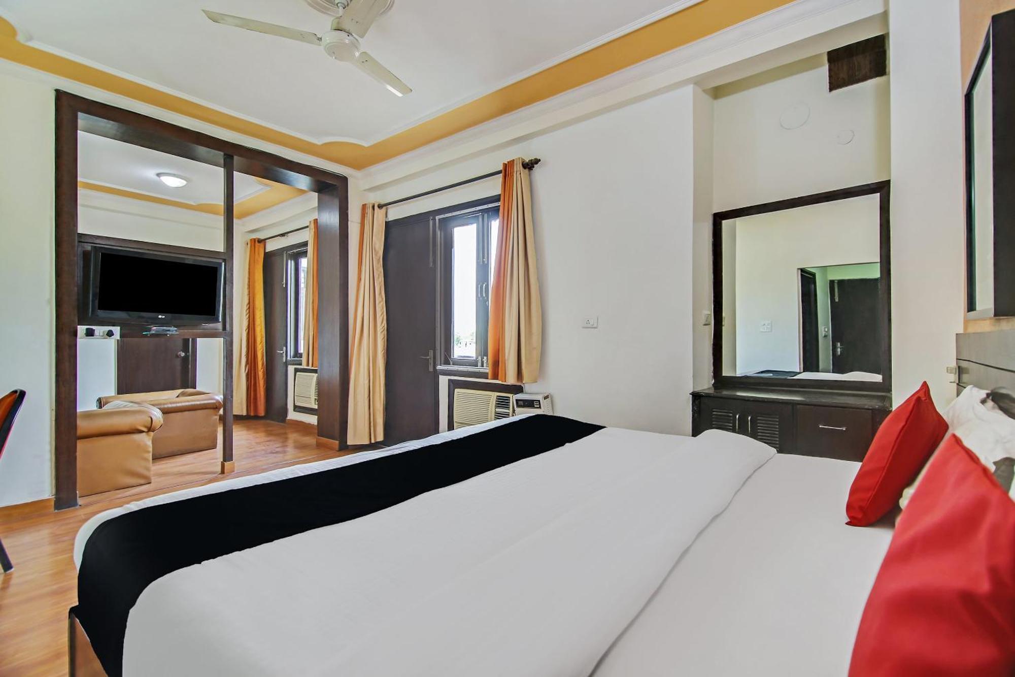 Capital O Tipsyy Near Aravali Biodiversity Park Gurgaon Exterior photo