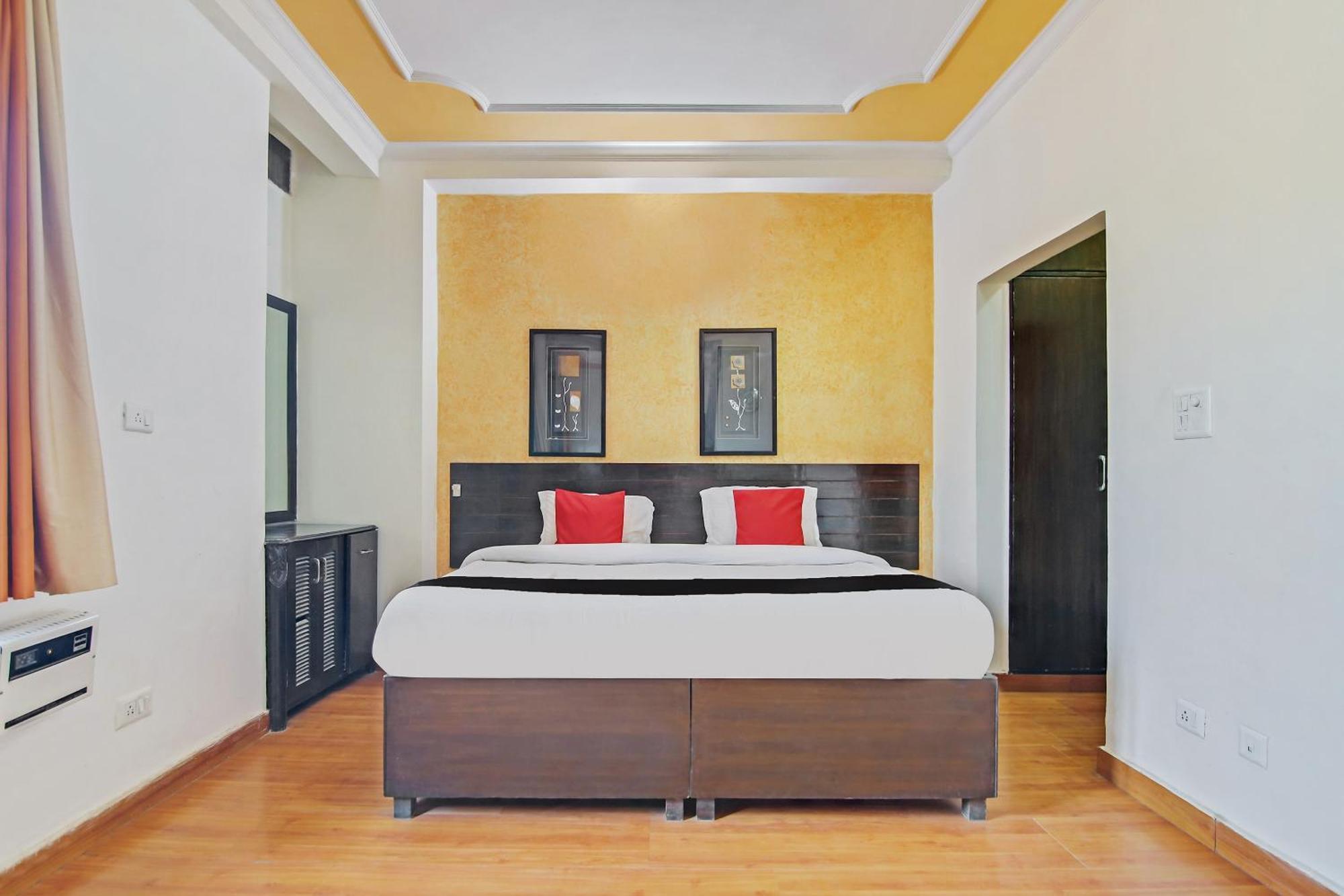 Capital O Tipsyy Near Aravali Biodiversity Park Gurgaon Exterior photo