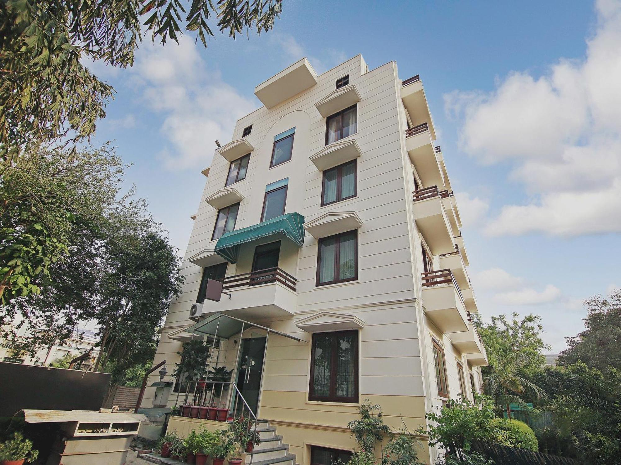 Capital O Tipsyy Near Aravali Biodiversity Park Gurgaon Exterior photo