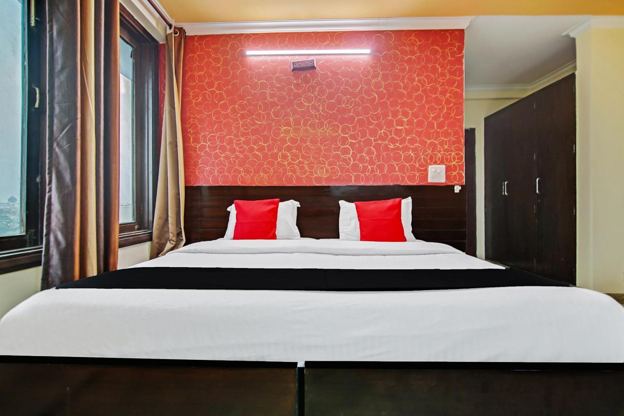 Capital O Tipsyy Near Aravali Biodiversity Park Gurgaon Exterior photo